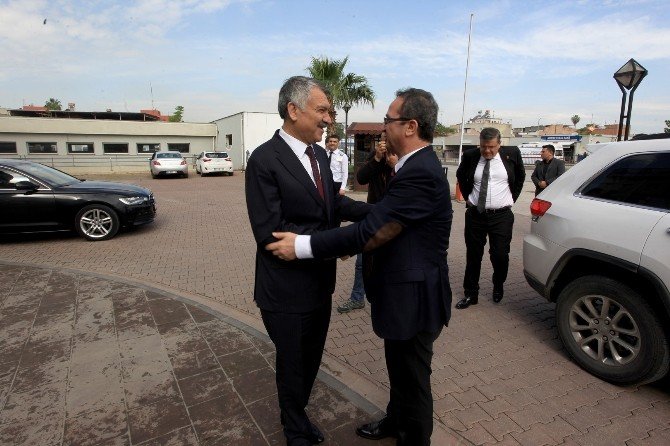 CHP Genel Başkan Yardımcısı Tezcan’dan Başkan Karalar’a Ziyaret