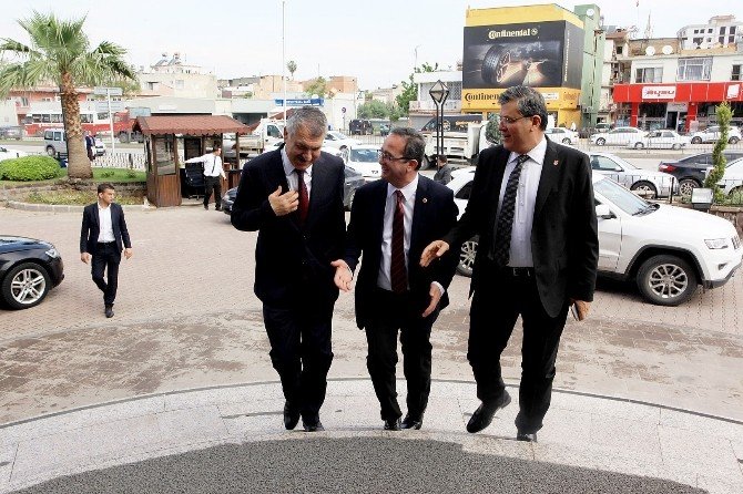 CHP Genel Başkan Yardımcısı Tezcan’dan Başkan Karalar’a Ziyaret