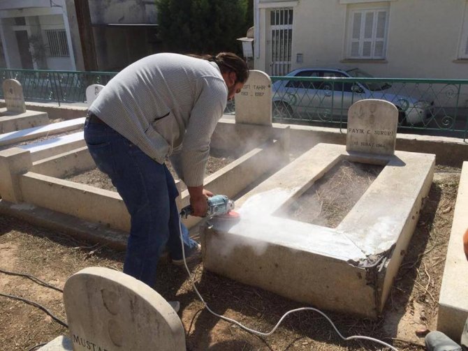 Güney Kıbrıs'ta şehit olan 22 kişiye mezar taşı yapılıyor