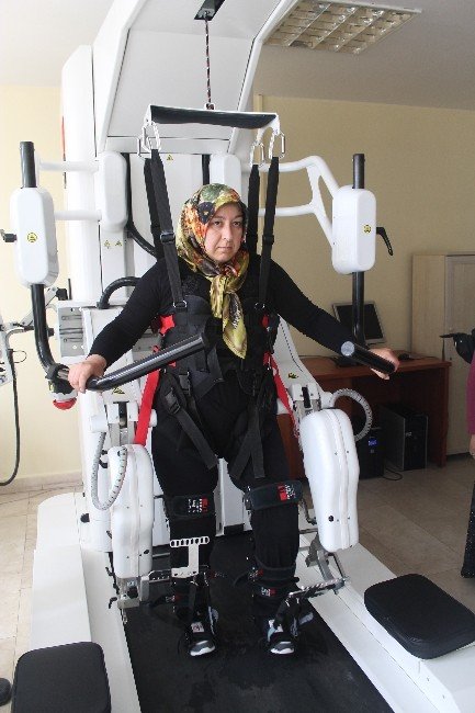 Robotik Yürüme Cihazı Hastalara Umut Oluyor