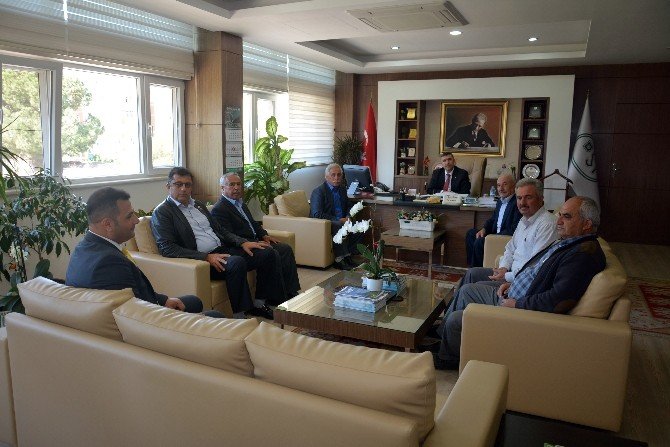 Muhtarlardan DSİ Böle Müdürü Özgür’e Ziyaret