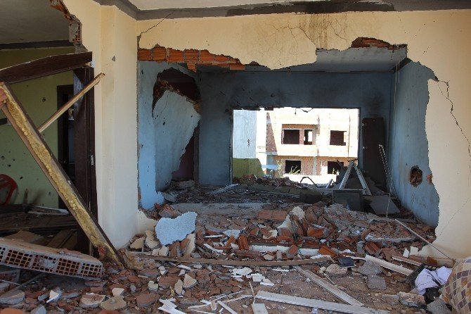 İdil’de Evleri Zarar Gören Vatandaşlar Camilerde Kalıyor