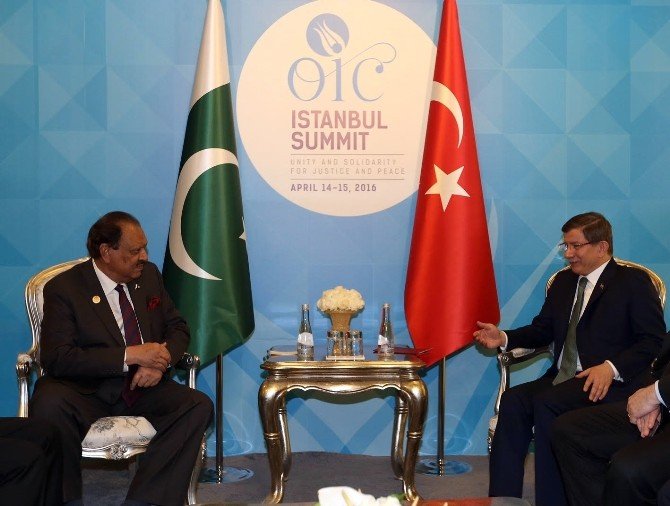 Başbakan Davutoğlu, Pakistan Cumhurbaşkanı Hüseyin İle Görüştü