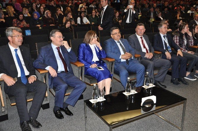 Büyükşehir Belediye Başkanı Fatma Şahin Gaziantep Deneyimini Anlattı
