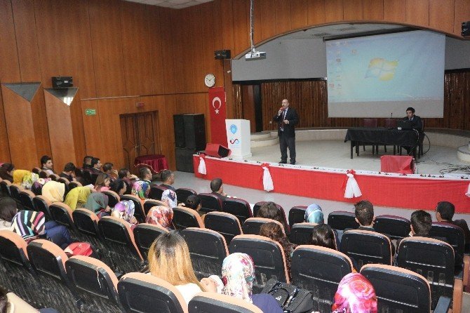 Hasanoğlu Stajyer Öğretmenlerle Bir Araya Geldi