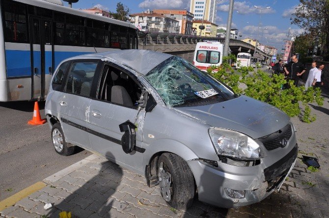 Uşak’ta Trafik Kazası: 1 Yaralı