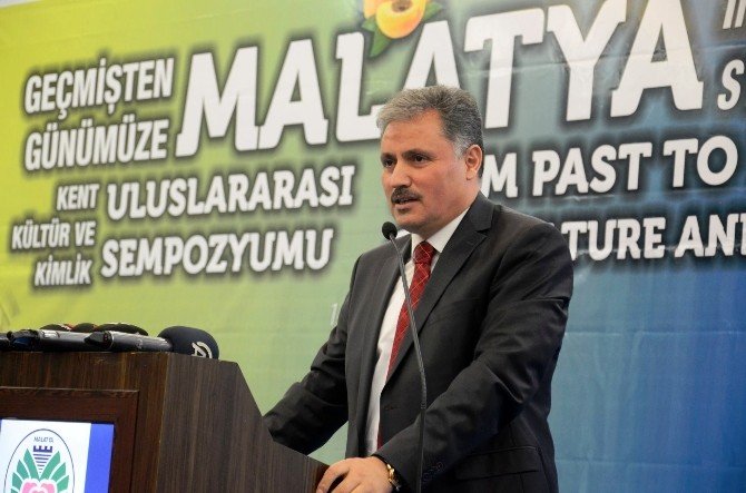 Gümrük Ve Ticaret Bakanı Bülent Tüfenkci:
