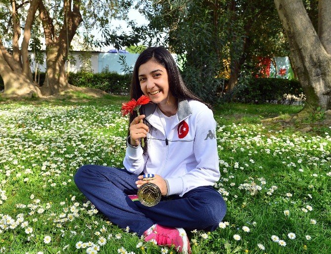 İzmirli Judocu Çiçek Akyüz Avrupa Şampiyonu