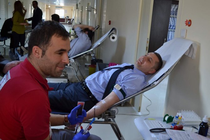 Kızılay, 2015 yılında 2 milyon ünite kan topladı
