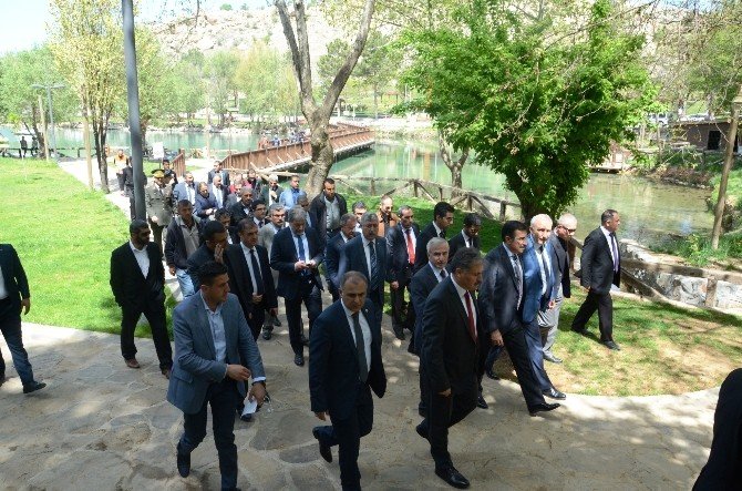 Bakan Tüfenkci, Turgut Özal Tabiat Parkı’nı Ziyaret Etti