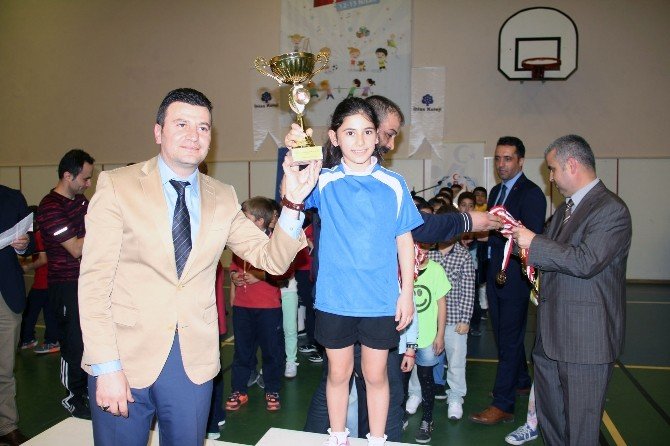 Okullar Arası Çocuk Oyunları Festivali İhlas Koleji Ev Sahipliğinde Gerçekleştirildi