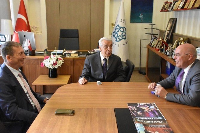 Eski İçişleri Bakanı Hasan Fehmi Güneş Başkan Eşkinat’ı Ziyaret Etti