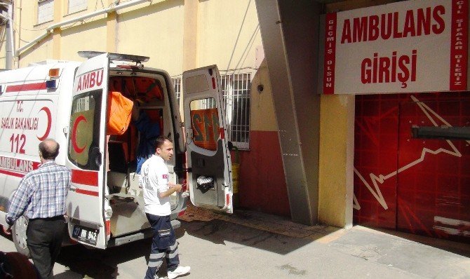 Gaziantep’te Yangında Dumandan Etkilenen Bir Kişi Hastaneye Kaldırıldı