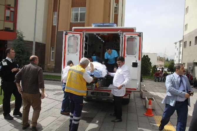 Kalp Krizi Geçiren Erzincan Belediye Başkanı Tedavi Altına Alındı