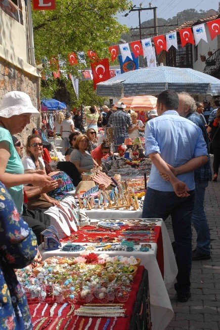 Fethiye’de Mantar Festivali Coşkusu