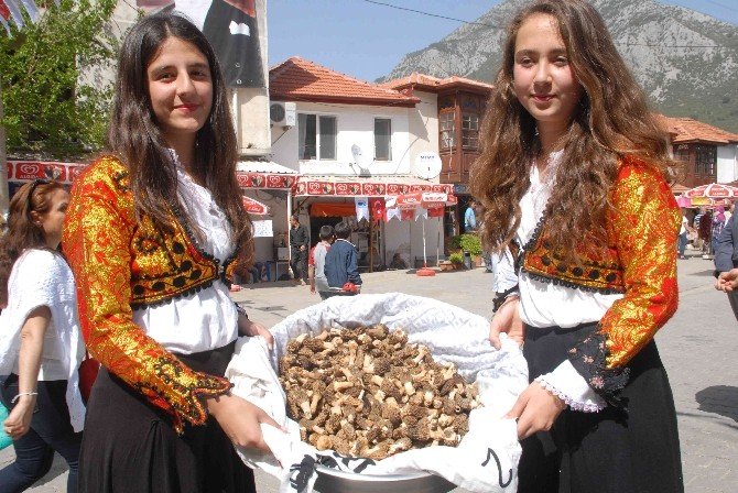 Fethiye’de Mantar Festivali Coşkusu