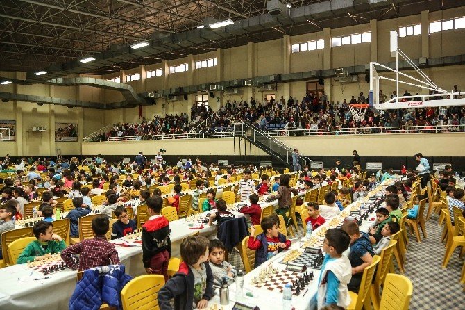 34.geleneksel Satranç Turnuvası Başladı
