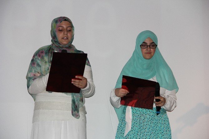 Atabey İmam Hatip Ortaokulu Kutlu Doğum Haftasını Kutladı