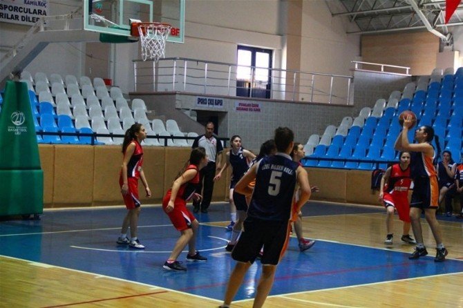 Erzincan’da Basketbol Heyecanı