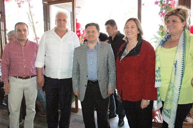 Başkan Demiralp, Restoran Açılışına Katıldı