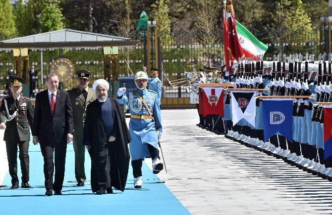 İran Cumhurbaşkanı Ruhani Cumhurbaşkanlığı Külliyesinde