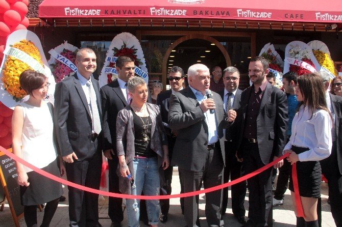 Fıstıkzade Gaziantep’in Meşhur Baklavasını Ankaralılarının Hizmetine Sundu