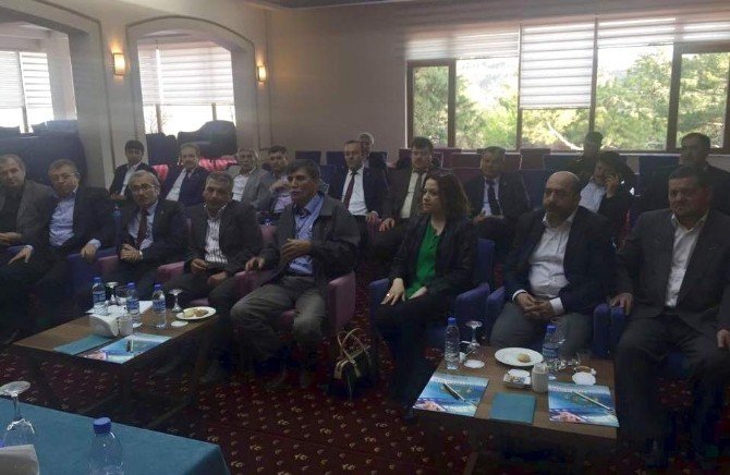 AK Parti’nin Belde Başkanları Ve Belde Belediye Başkanları İstişare Toplantısı’ndan Buluştu