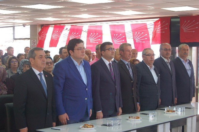 Lapseki’de CHP İlçe Danışma Toplantısı