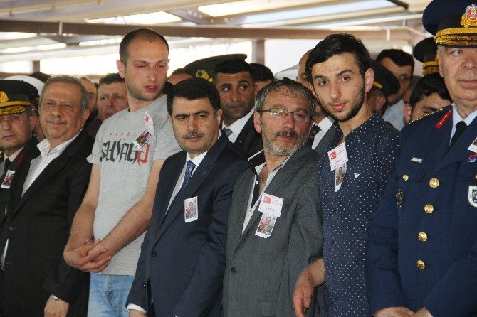 Şehit Er Mustafa Özel, Son Yolculuğuna Uğurlandı
