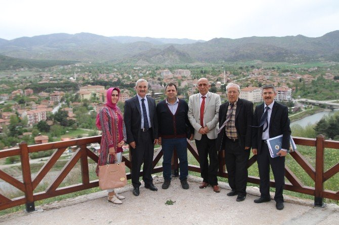 Tarihi Osmancık Kalesinde Encümen Toplantısı