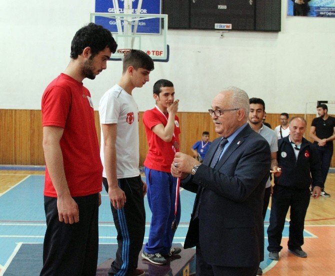 Bedensel Engelliler Türkiye Bilek Güreşi Şampiyonası Sona Erdi