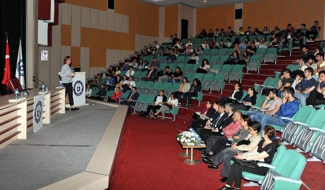 Prof. Dr. Filiz Balta Peltekoğlu, ADÜ’de ‘Halkla İlişkileri’ Anlattı