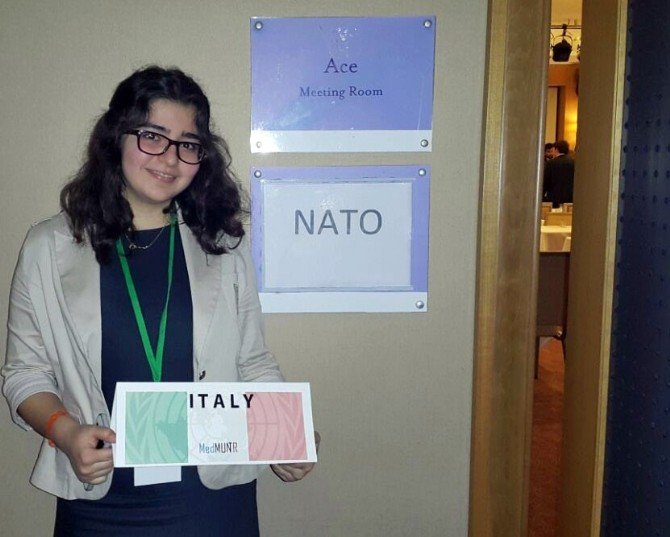 BM Konferansından Gaziantepli Öğrencilere İki Ödül