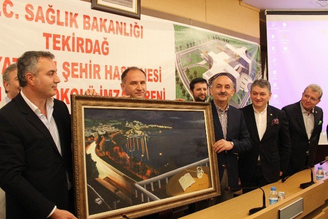 Bakan Müezzinoğlu, Tekirdağ Şehir Hastanesi’nin Protokolünü İmzaladı