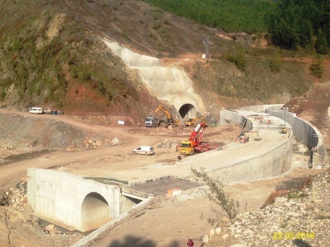 Küçük Aksu Barajında Çalışmalar Devam Ediyor