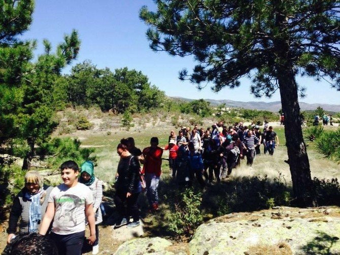 120 Kişi Doğlat Yaylasına Yürüdü