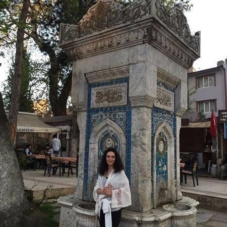 Diriliş Ertuğrul Dizisinin Goncagül Hatun’undan Ertuğrul Gazi Türbesine Ziyaret