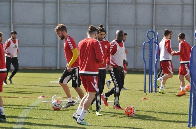 Medicana Sivasspor, Medipol Başakşehir Maçı Hazırlıklarına Başladı