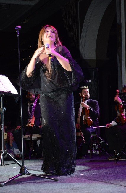 Sibel Can, Yeniden İzmir’de Sahne Aldı