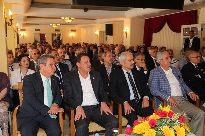 Türkiye Kent Konseyleri Platformu Genel Kurulu’na Efeler Damgası