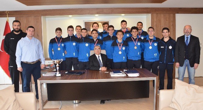 Çbsk`nın Yıldız Erkek Takımı Anadolu Şampiyonası`nda