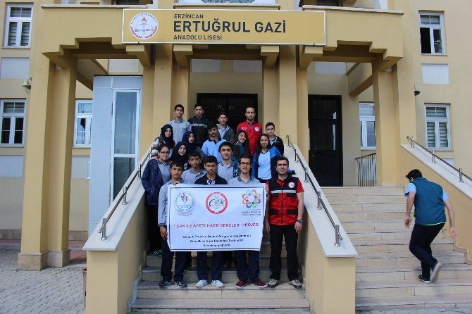 Erzincan’da Binlerce Genç Afete Karşı Bilinçlendiriliyor