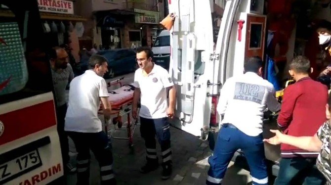 İzmir’de Altı İşçi Kimyasal Kazanın İçine Düştü