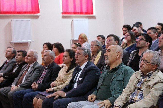 ‘Kazakistan Kültürü’ Konferansı