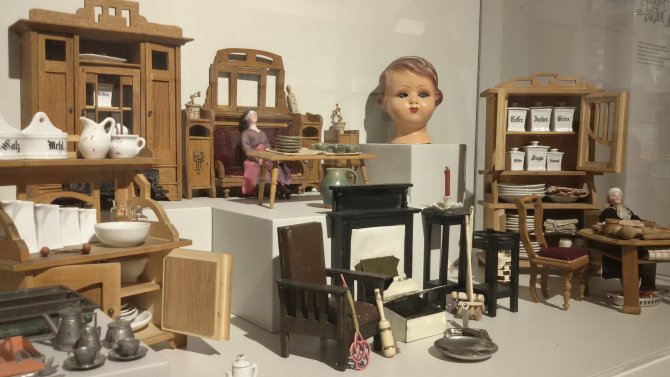 Asırlık oyuncaklar, Ankara Üniversitesi Oyuncak Müzesi'nde sergileniyor