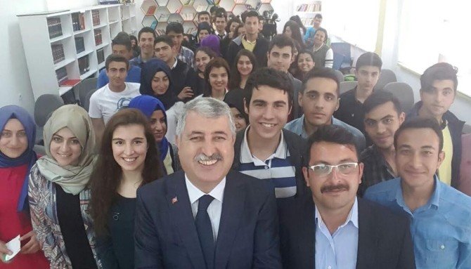 Başkan Polat, Öğrencilerle Bir Araya Geldi