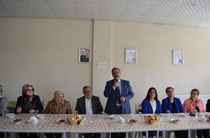 AK Partili Kadınlardan Adilcevaz’a Ziyaret
