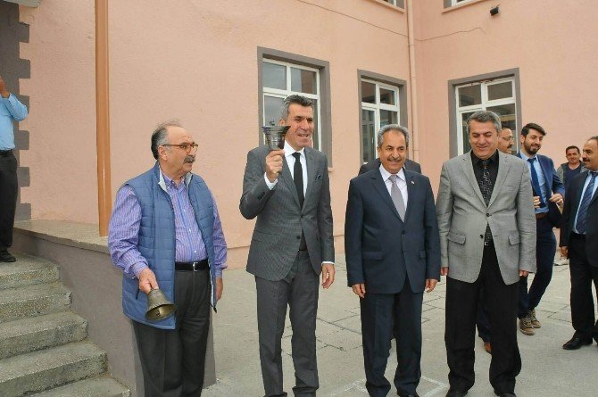 Akşehir 1 Milyon Kitap Projesi Ödüllü Sınavının 1. Aşaması Yapıldı