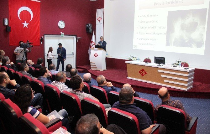 Başkent Hastanesi’nde Ortopedi Ve Travmatoloji Uzmanlarına Seminer