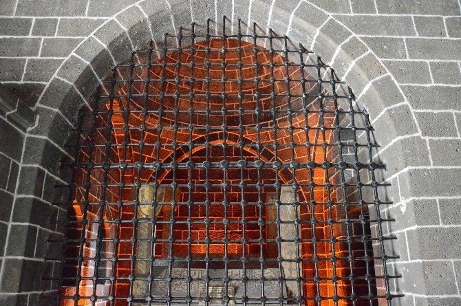 Sur’daki Hazreti Süleyman Camii İbadete Açıldı